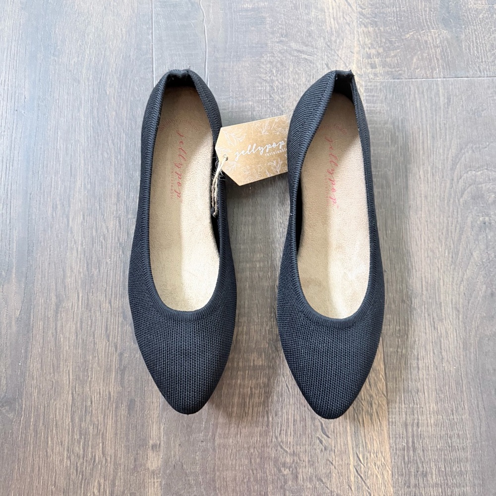 Jelly pop Sustainable Denali Black Knitted Flats | Size: 9